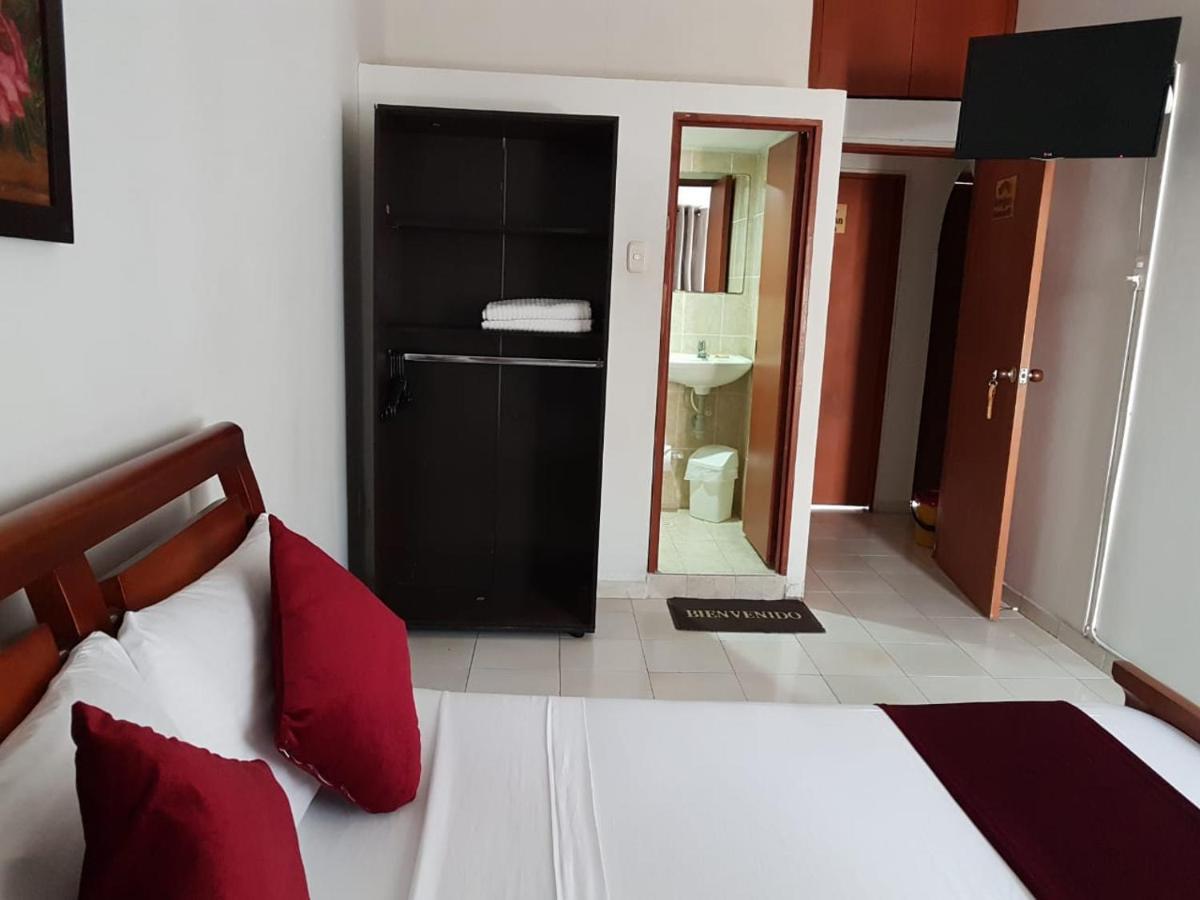 Hotel Don Juan Colonial Floridablanca Bagian luar foto
